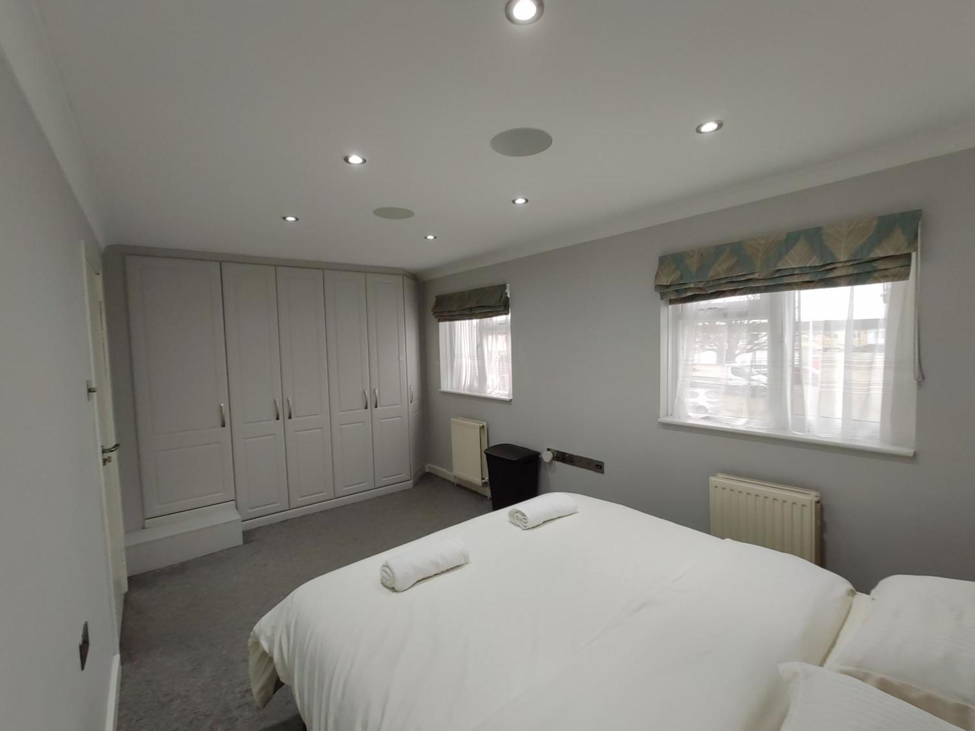 Elegant 3-Bedroom Home, Sleeps Up To 5 Guest. South Ockendon Exterior photo